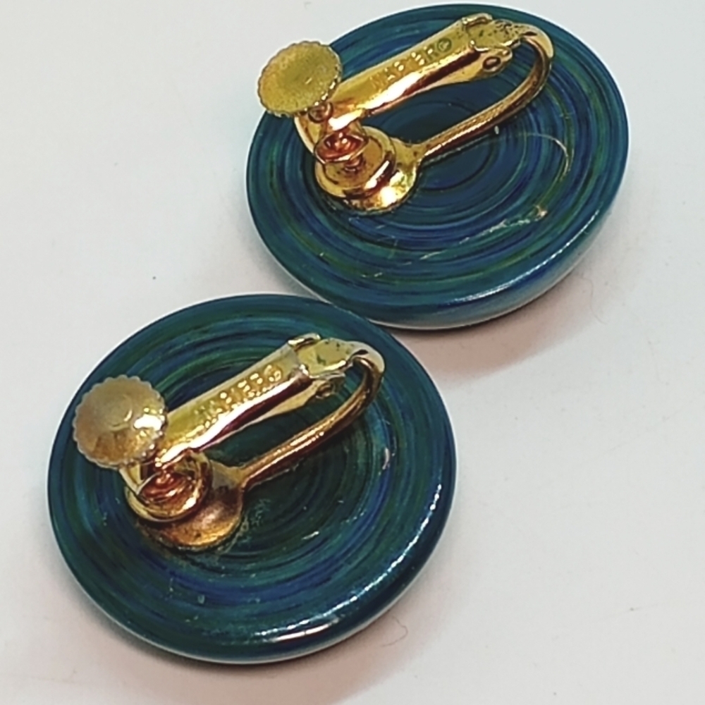 * vintage Napier blue green swirl lucite clip on earrings - Picture 4 of 7